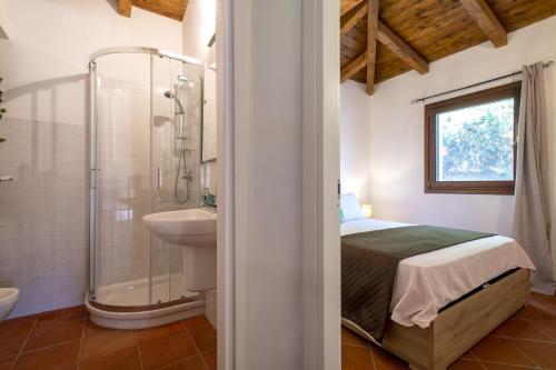 Ένα μπάνιο στο Villa Robi