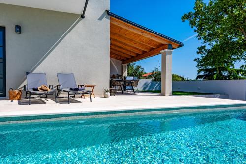 Villa Vista - New entry 2025