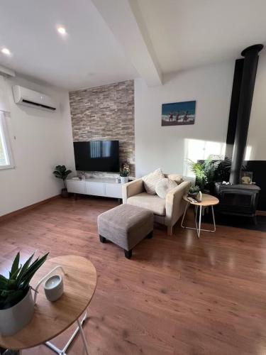 Vacker villa med privat pool, lounge och stor grillplats