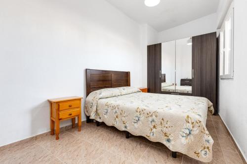 Elegant apartment in Torrevieja with shared pool