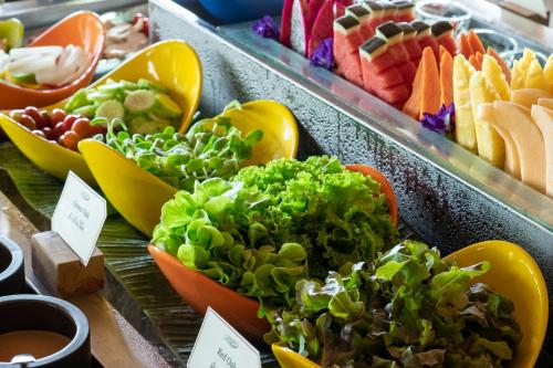 Mad på resortet eller i nærheden