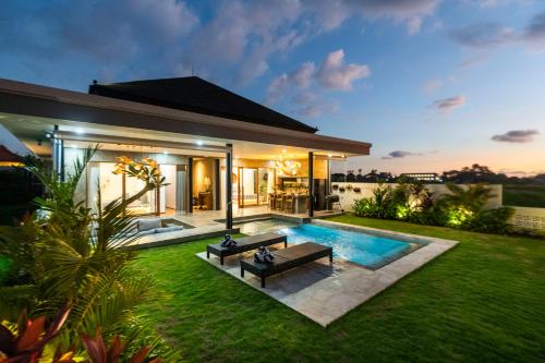 Πισίνα στο ή κοντά στο Newly Built Villa - Rice Fields & Tranquil Getaway