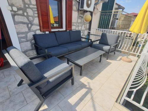 Charming One-Bedroom Apartment in the Heart of Murter Town Centre