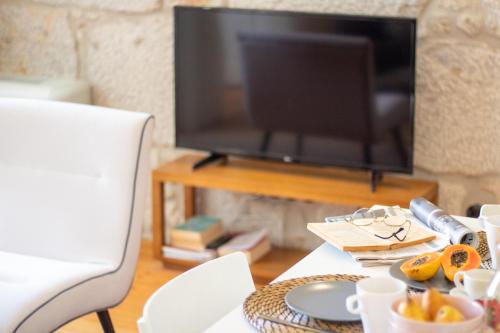 LovelyStay - Dirk Apartment Almada 3º T