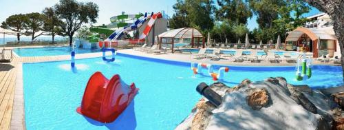 Photo de la galerie de l'établissement Camping - Piscine - eeig0e, à San-Nicolao