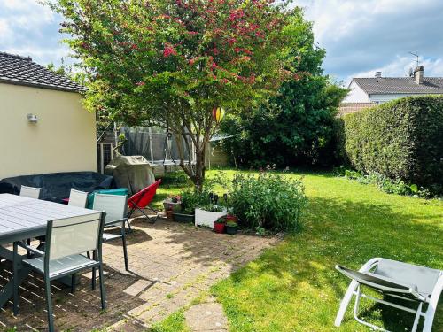 Pavillon familial avec grand jardin