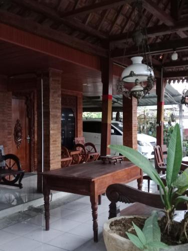 Фотография из галереи Mbah Oden Homestay Borobudur в городе Mendut