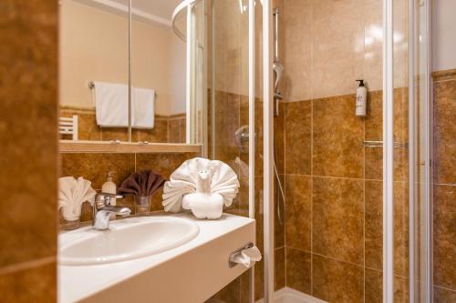 Bilik mandi di Naturhotel Ortners Eschenhof