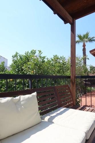 Cozy Holiday Apartment with Balcony