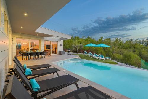 Villa Tiffany by Istrialux