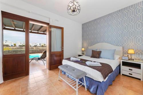 Lanzarote Villa 3 Islands - Pool Heated