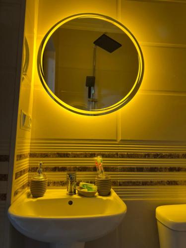 Un baño de Hotel Sataplia