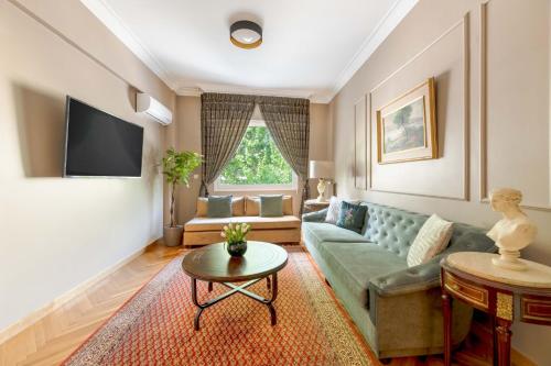 Exclusive Acropolis 4BDR Large Residence