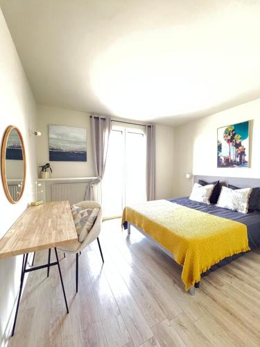 Giường trong phòng chung tại Villa Angeli