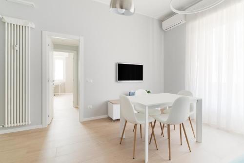 GuestHost - Cozy & Bright Apartment