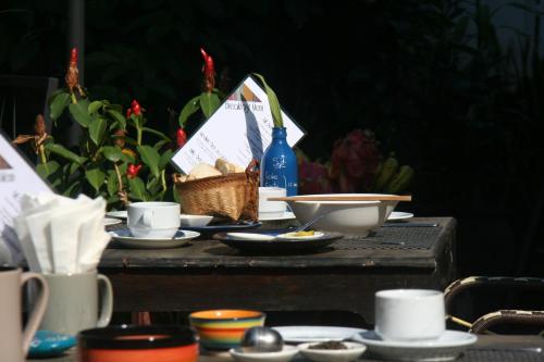 Příslušenství pro přípravu čaje a kávy v ubytování Cold River