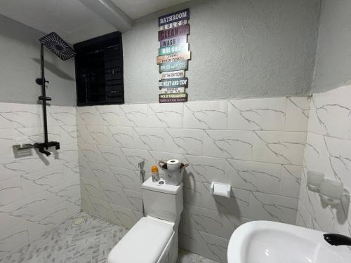 Ένα μπάνιο στο Masaki Comfort I Dar es Salaam, Tanzania