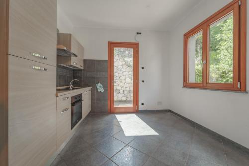 Η κουζίνα ή μικρή κουζίνα στο Casa Manes - Goelba