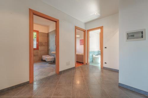 Bilik mandi di Casa Manes - Goelba