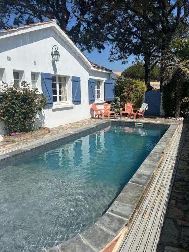 Grande maison de vacances avec piscine