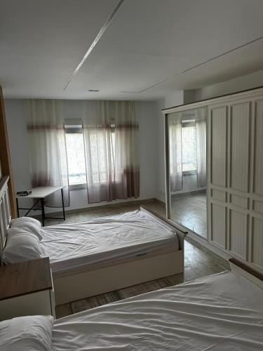 شقه مفروشه فاخره للايجار في الرحاب