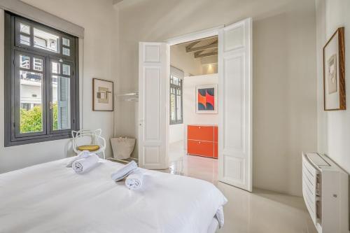 Athens Design Residence
