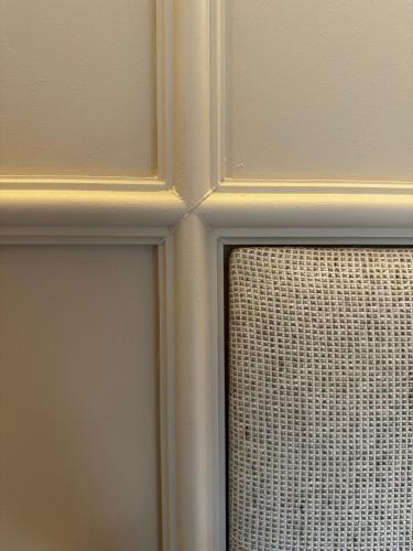 a close up of a corner of a door at De la Osa Hotel in Abres