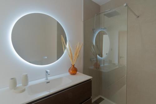 SunsetHome Marbella modern 2 beds apartament with sea view