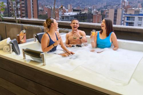 Fotografie z fotogalerie ubytování Charming Stadio Retreat Rosa Negra Aparta-Suite v destinaci Medellín