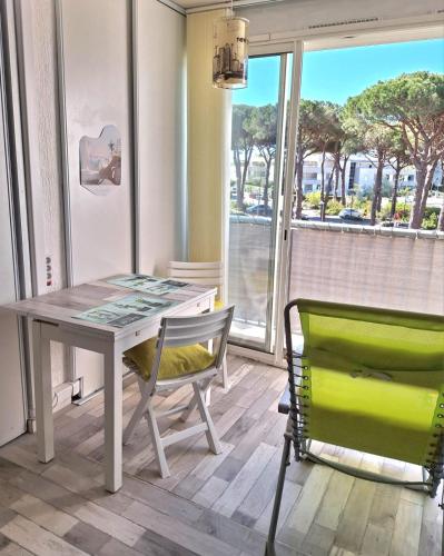 Studio " La Plage " avec parking privé gratuit et CLIM