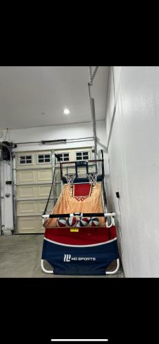Gambar di galeri bagi FIVE STAR- Your Home Away From Home di Bloomington