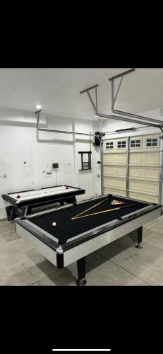 Bilik permainan di FIVE STAR- Your Home Away From Home