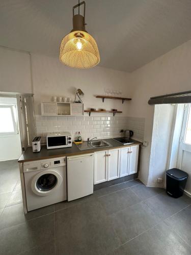 Apartment in old town with roof terrace and fibre, Tarifa