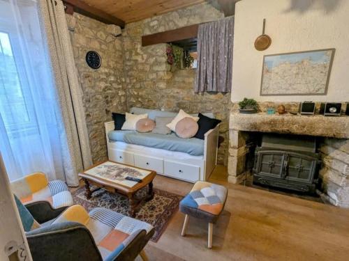 Χώρος καθιστικού στο Le Logis de la Cour de Bretagne au Port de Dinan Lanvallay