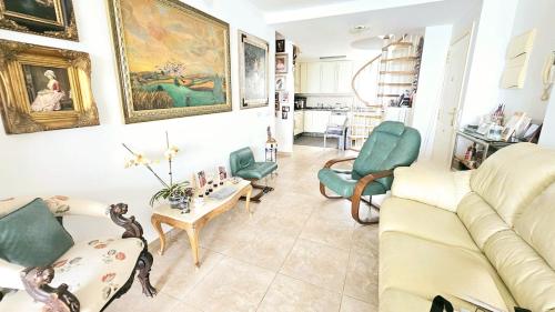 The Panoramic Penthouse of Art photo 25