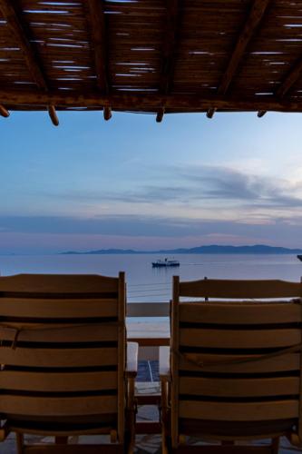 Gallery image of Big Blue Suites & Apartments in Kionia
