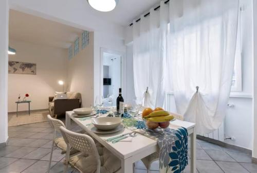 Trastevere Station 2BR & Balcony