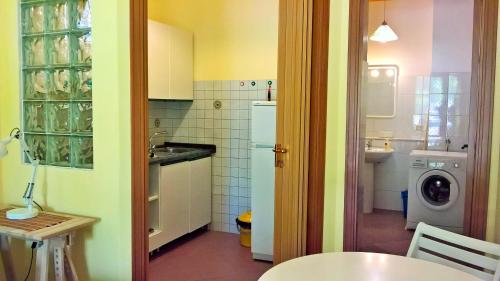 Bilik mandi di Seafront Apartments Garden House