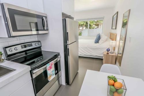 Η κουζίνα ή μικρή κουζίνα στο Mimo Bungalows By Renzzi