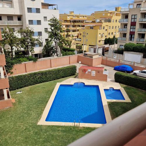 Moderno y renovado apartamento en urbanización Playa Castillo, Denia