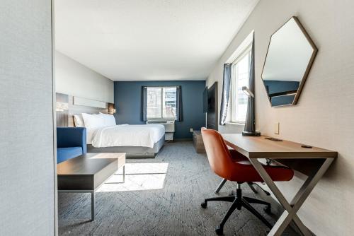 Postel nebo postele na pokoji v ubytování Holiday Inn Express Philadelphia Penn's Landing by IHG