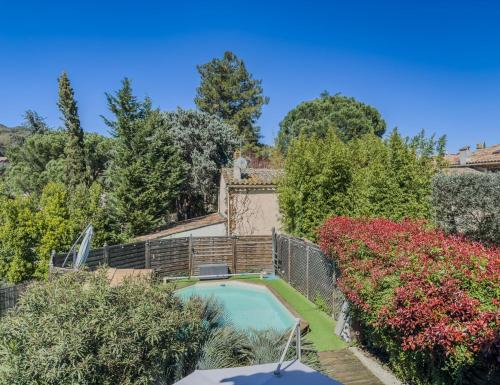 Nouveauté, maison avec piscine