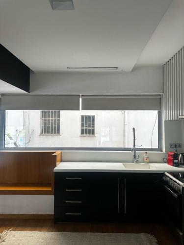 Spacious stylish flat at acropolis area