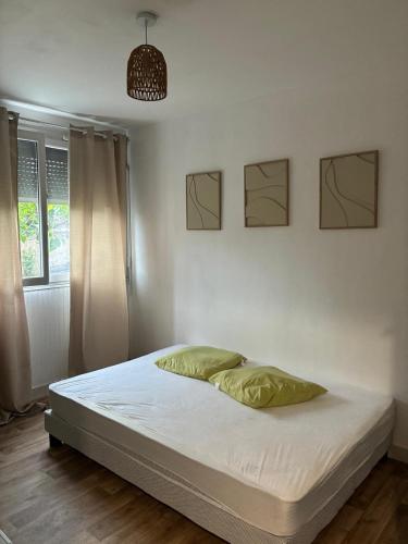 Posteľ alebo postele v izbe v ubytovaní Appartement Bron