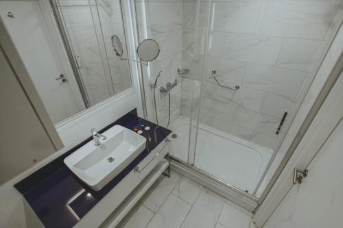 Gallery image of Batumi Panorama Center Suites in Itʼkhvisi