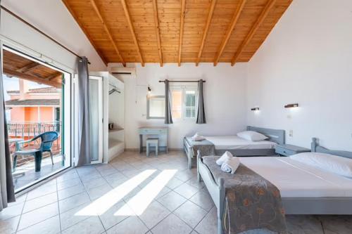 Katil atau katil-katil dalam bilik di Kavos Panorama Complex