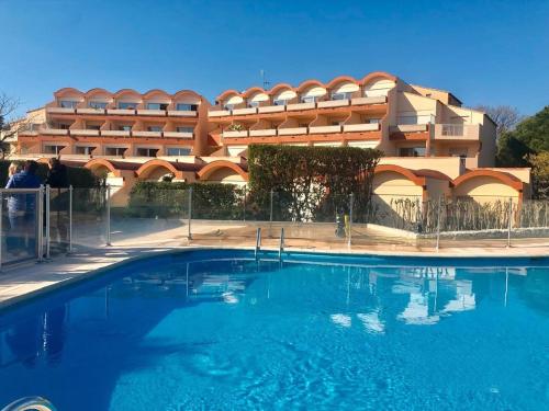 Cosy 2 pièces dans résidence avec piscine