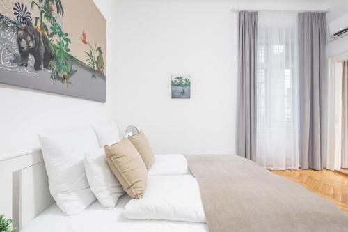 Central - Comfy - Easy