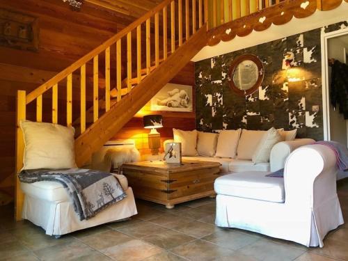 App style chalet de caractère, chaleureux et confortable pied des pistes