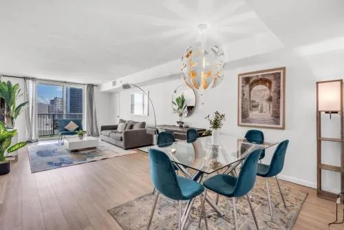 Enjoy Brickell Living 2 BR Retreat With Free Parking photo 1